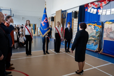 Uroczystość otrzymania nowego sztandaru